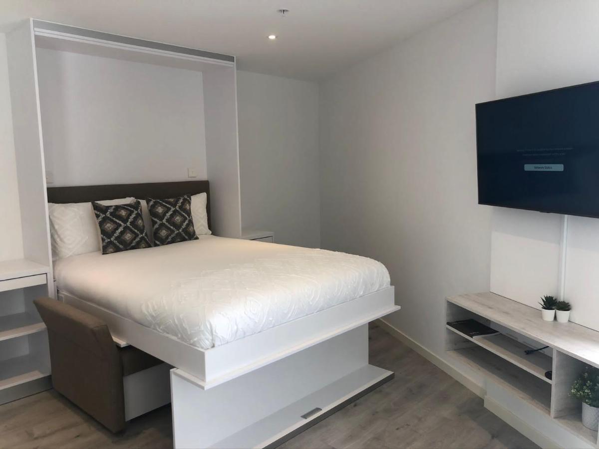 Cp High Floor Luxury Studio With Sea View Gibraltar Exterior photo